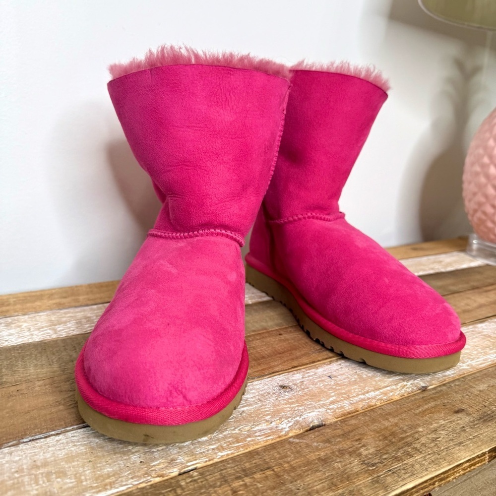 UGG Pink Fuchsia Bailey Bow Ugg Boots with Satin Bows Size 5 Women’s - Picture 6 of 12